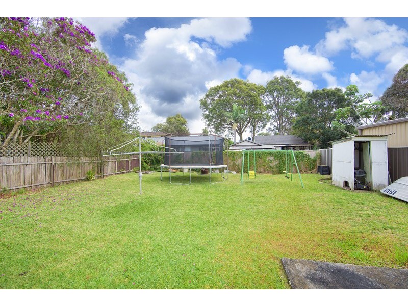 15 Kingsford Smith Drive, Berkeley Vale NSW 2261