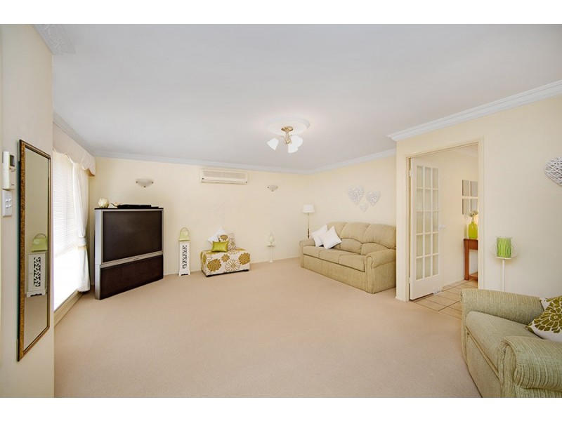 15 Burbank Drive, Tuggerah NSW 2259