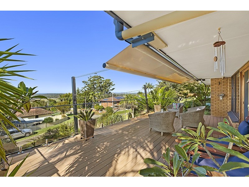 25 Crystal Crescent, Wyong NSW 2259