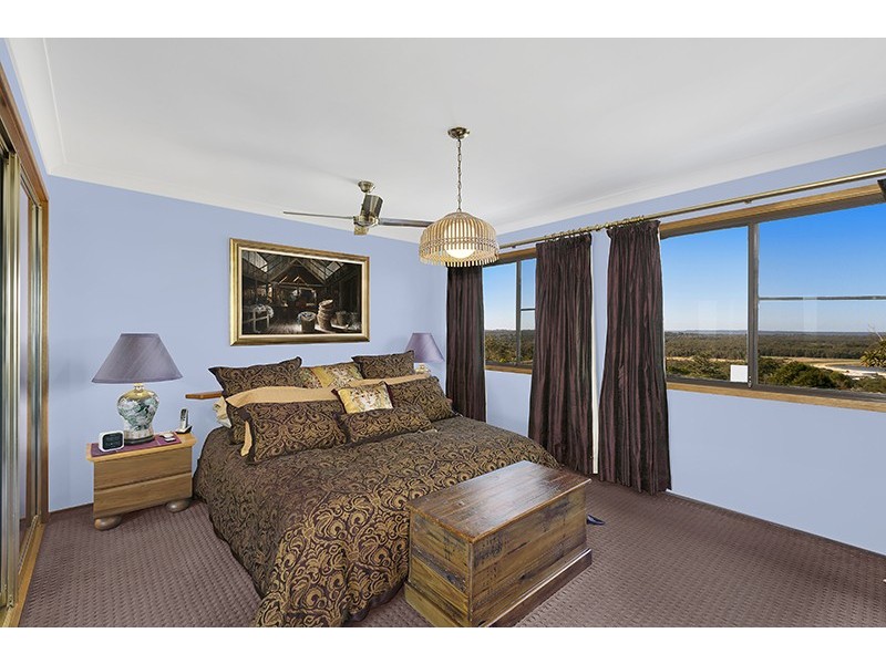 25 Crystal Crescent, Wyong NSW 2259