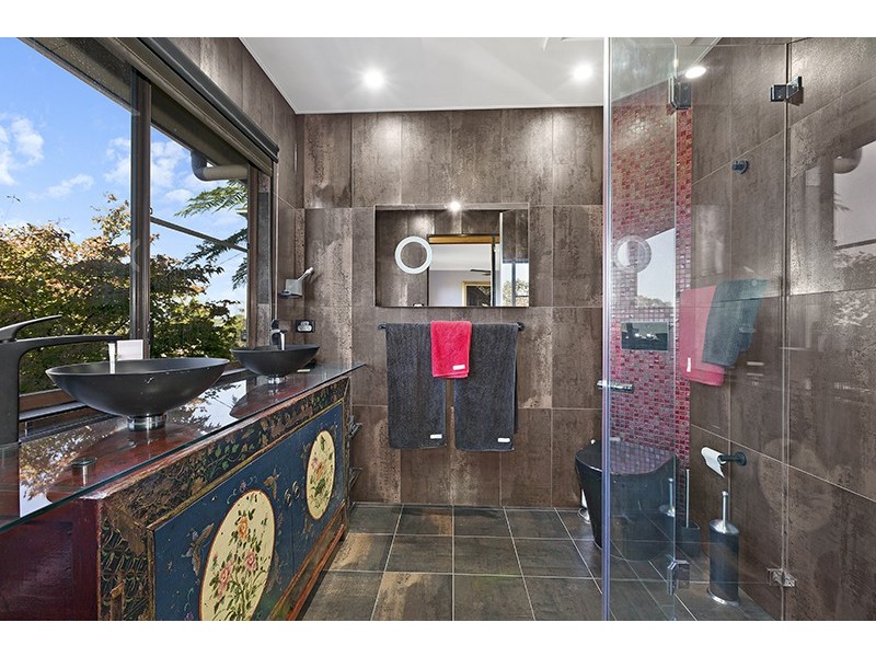 25 Crystal Crescent, Wyong NSW 2259