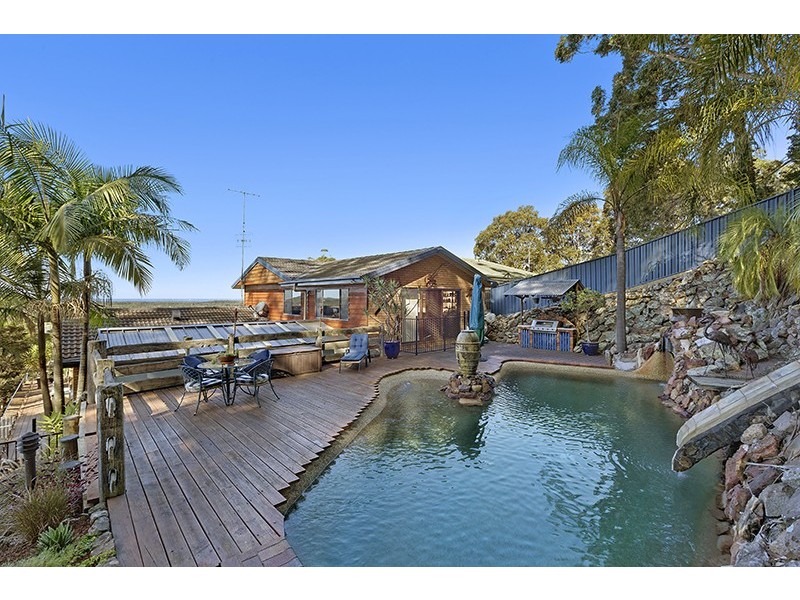 25 Crystal Crescent, Wyong NSW 2259