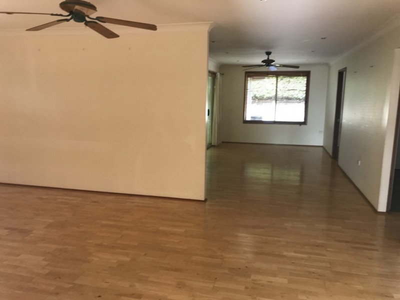 11 Deloraine Glen, Mardi NSW 2259