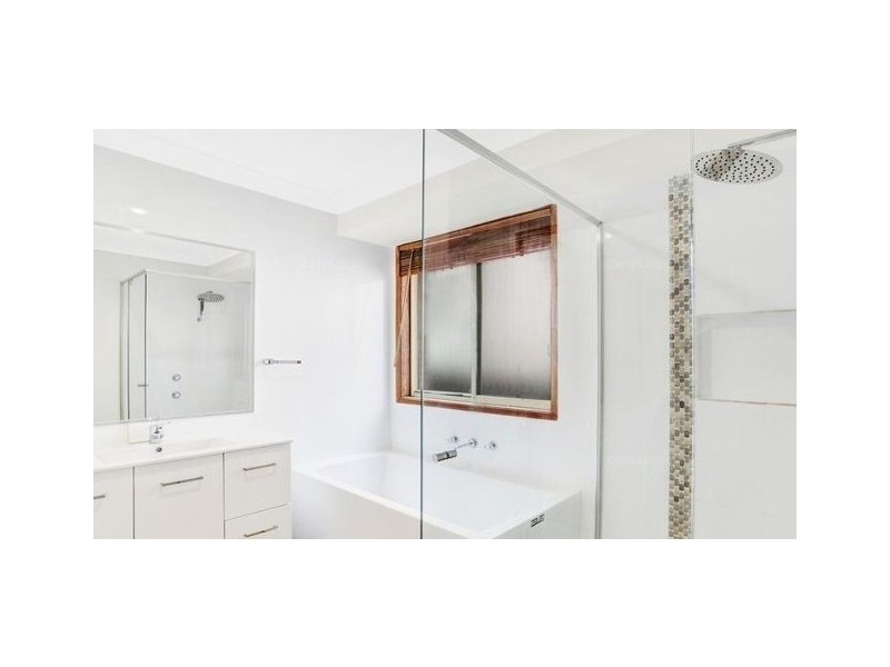 11 Deloraine Glen, Mardi NSW 2259