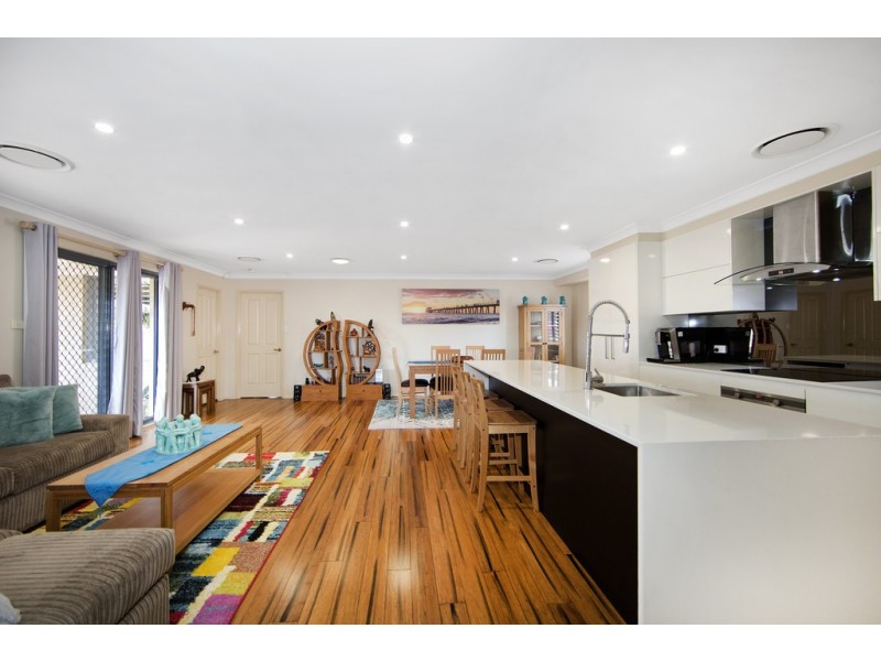 7 Honeygum Way, Mardi NSW 2259