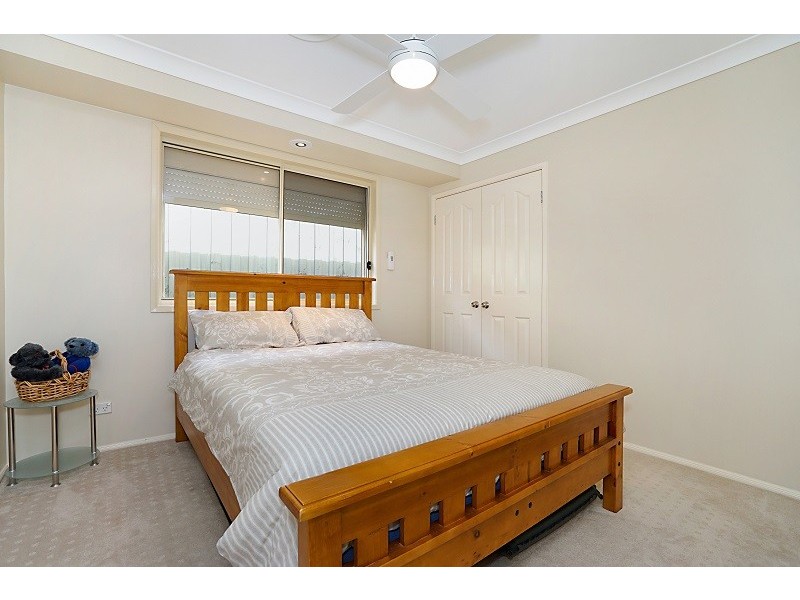 15 Glider Road, Wadalba NSW 2259