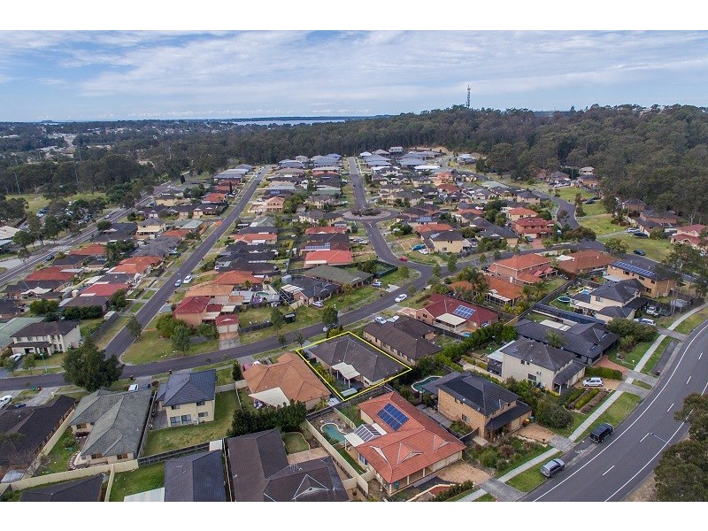 15 Glider Road, Wadalba NSW 2259