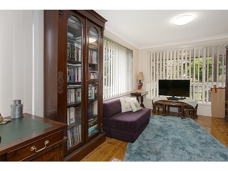 2 Gavenlock Road, Tuggerah NSW 2259