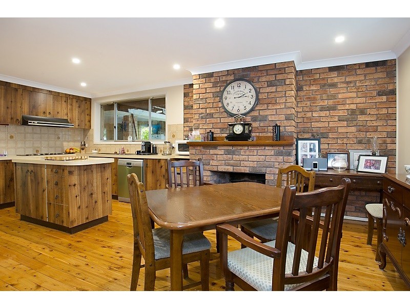 2 Gavenlock Road, Tuggerah NSW 2259