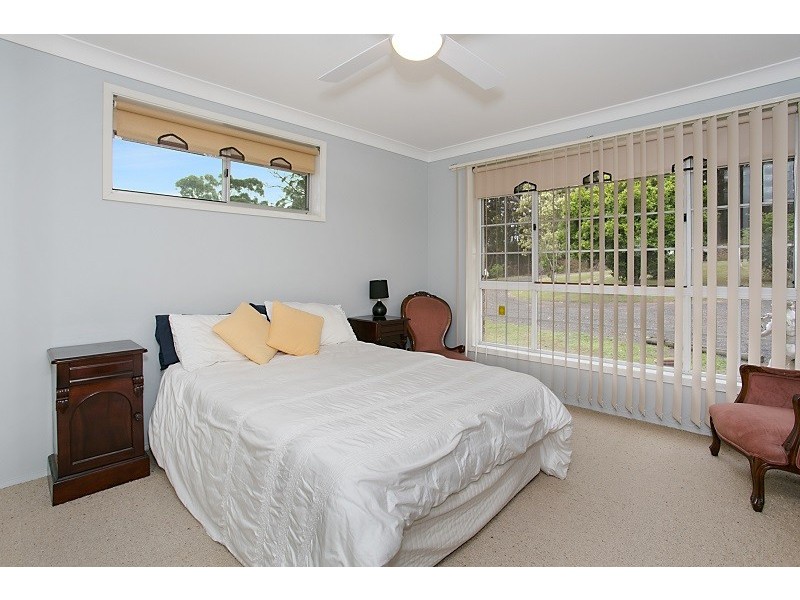 2 Gavenlock Road, Tuggerah NSW 2259
