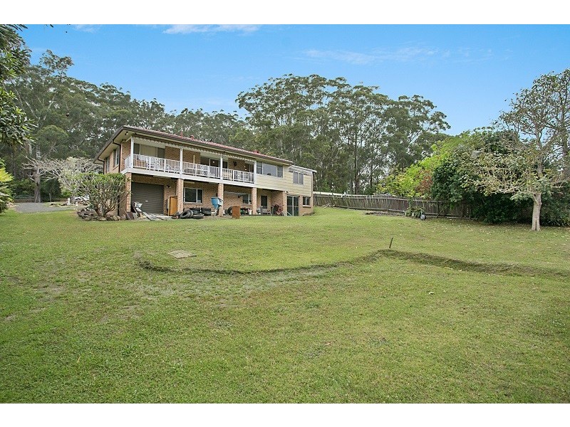 2 Gavenlock Road, Tuggerah NSW 2259