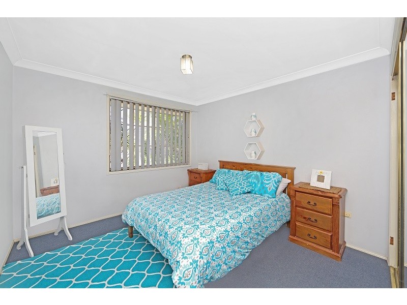 12 Windsong Place, Tuggerah NSW 2259