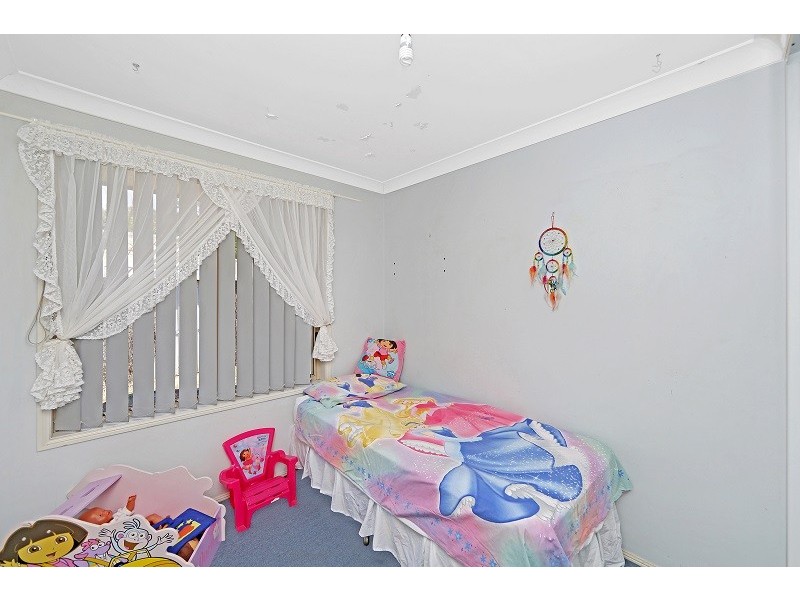 12 Windsong Place, Tuggerah NSW 2259