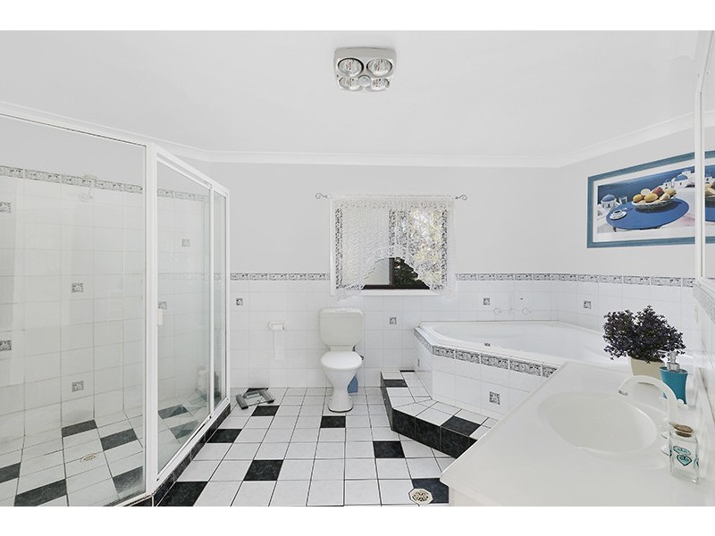 11 Collaroy Close, Chittaway Bay NSW 2261