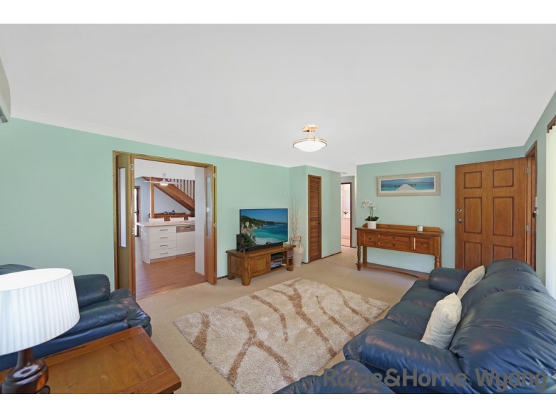 2 Walter Close, Wyong NSW 2259