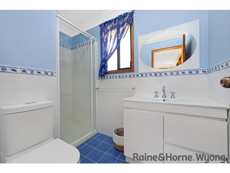 2 Walter Close, Wyong NSW 2259