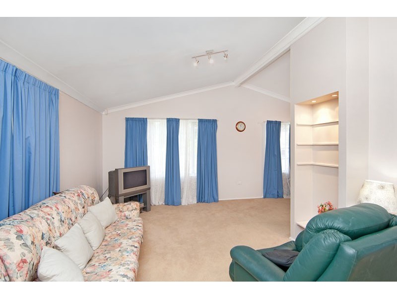 17 Seawind Terrace, Berkeley Vale NSW 2261