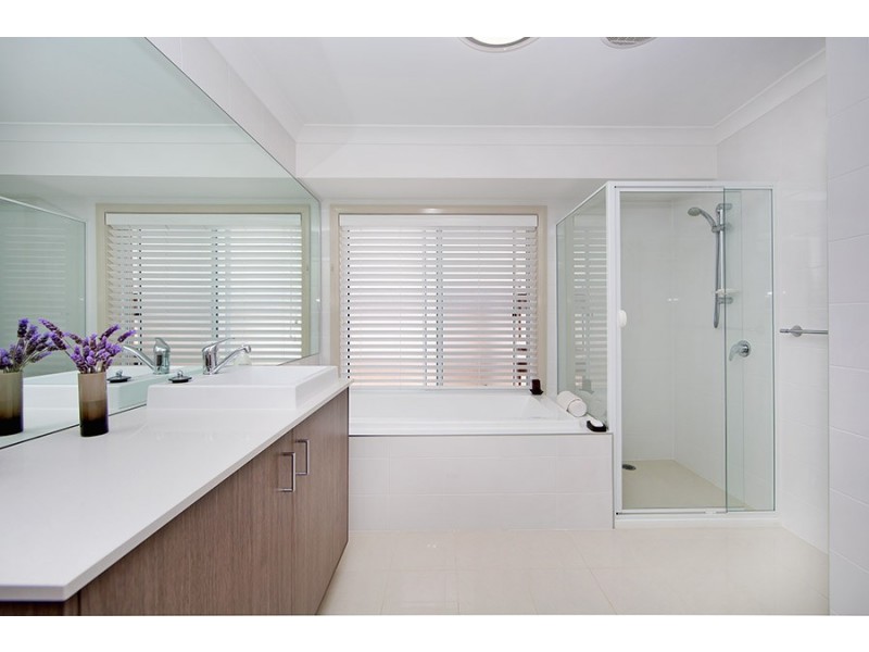 7 Parry Parade, Wyong NSW 2259