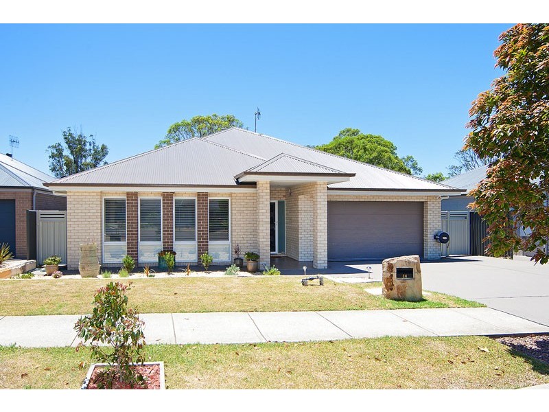 14 Queenscliff Place, Mardi NSW 2259