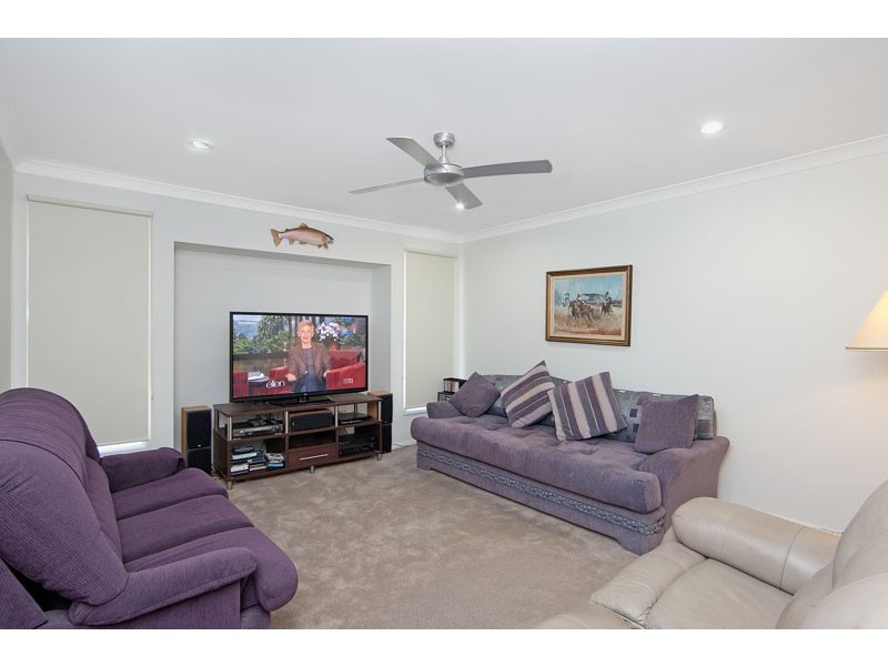 14 Queenscliff Place, Mardi NSW 2259