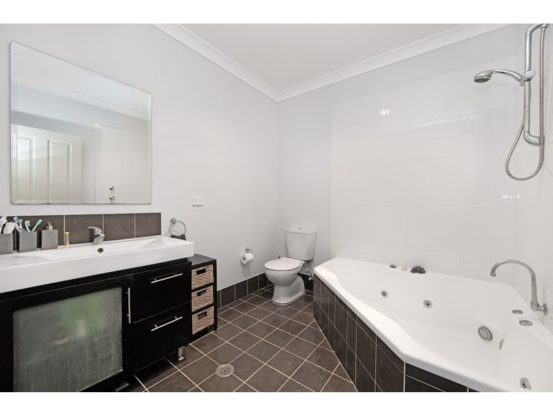 2 Porter Street, Wyong NSW 2259