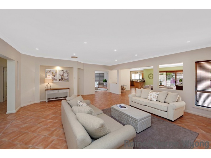 40 Riveroak Drive, Mardi NSW 2259