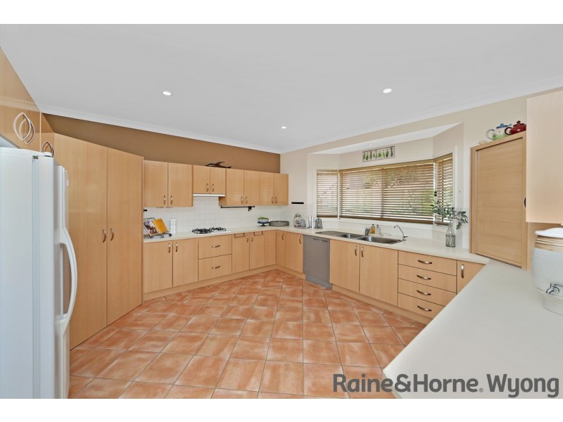 40 Riveroak Drive, Mardi NSW 2259