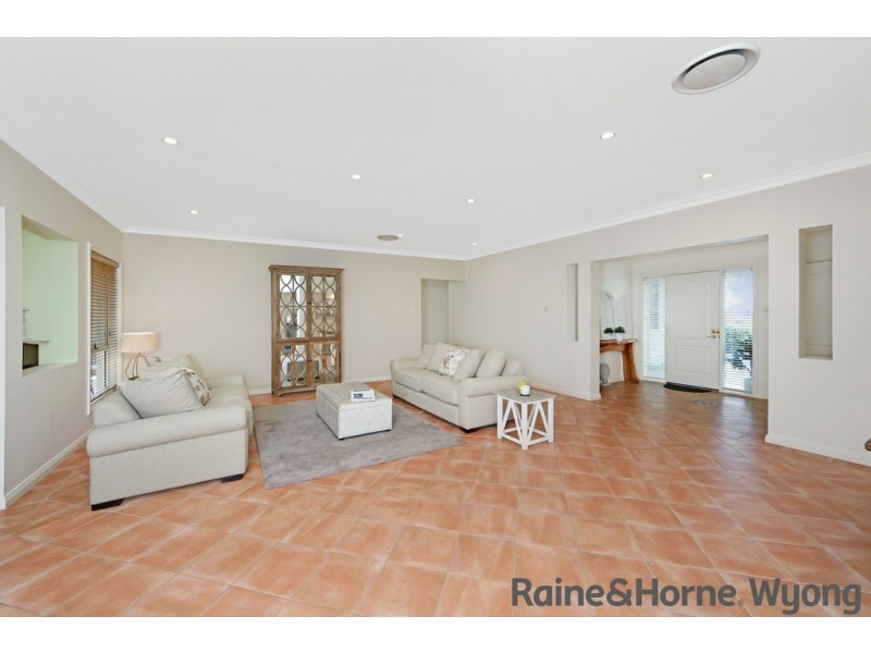 40 Riveroak Drive, Mardi NSW 2259