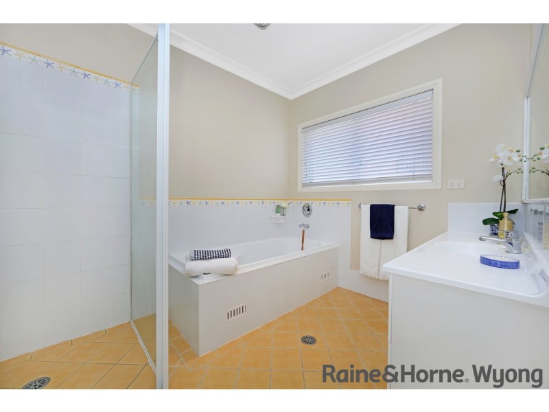 40 Riveroak Drive, Mardi NSW 2259