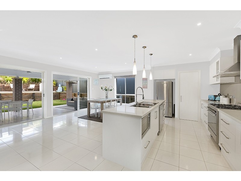 10 Newport Terrace, Mardi NSW 2259