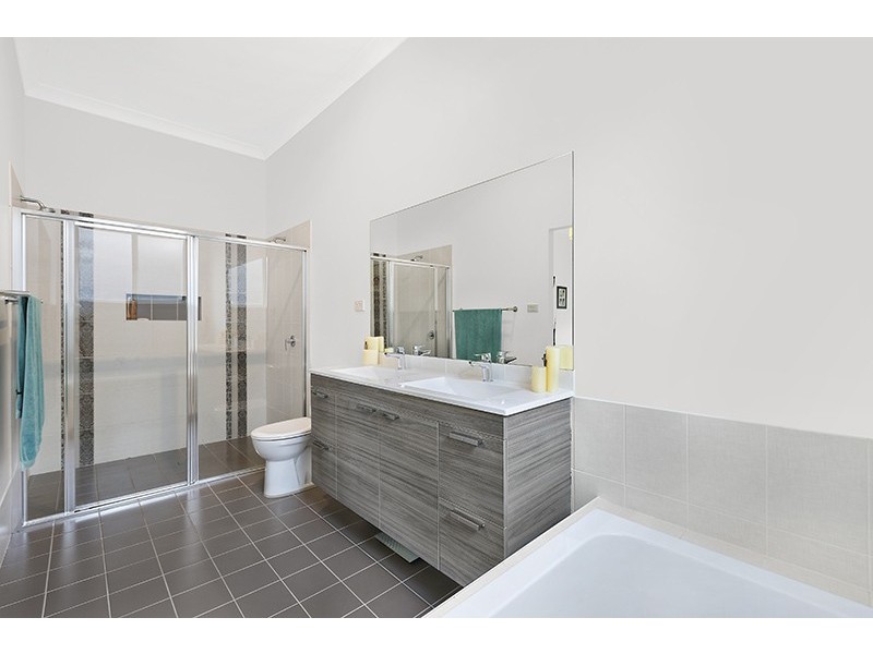 10 Newport Terrace, Mardi NSW 2259