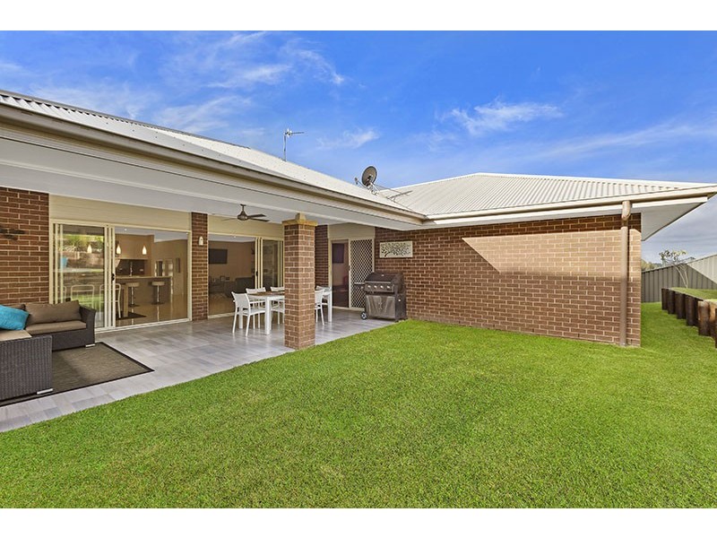 10 Newport Terrace, Mardi NSW 2259