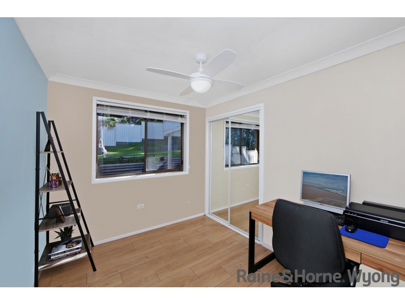 1 McKell Avenue, Watanobbi NSW 2259