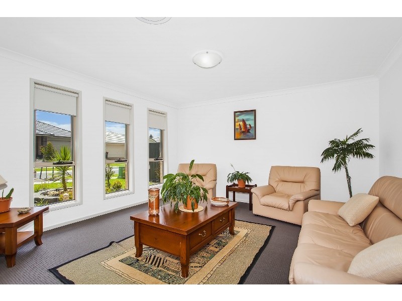 67 Settlement Drive, Wadalba NSW 2259
