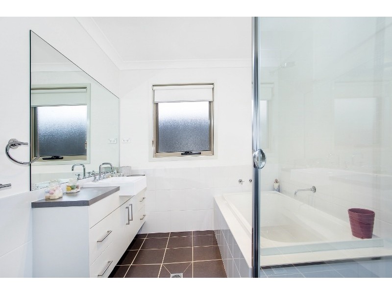 67 Settlement Drive, Wadalba NSW 2259