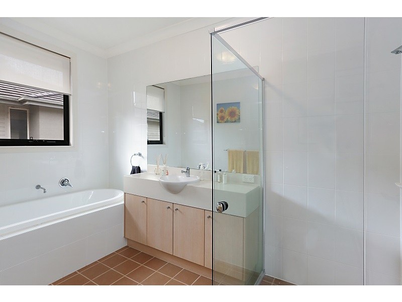 9 Sandstone Circuit, Wyong NSW 2259