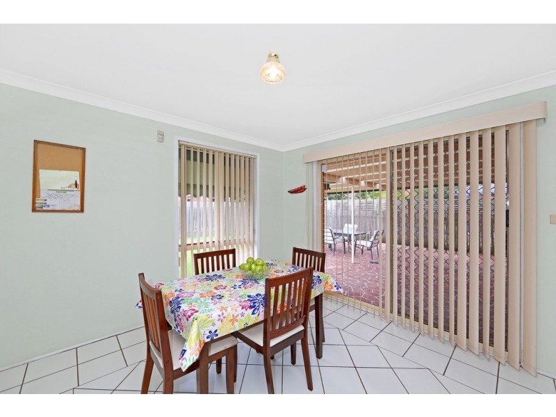 11 Monica Grove, Mardi NSW 2259