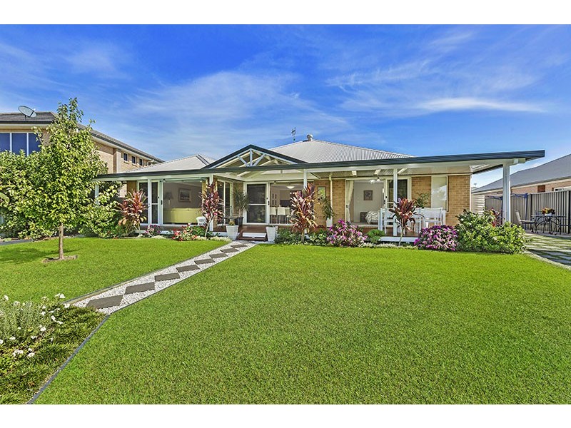 8 Queenscliff Place, Mardi NSW 2259