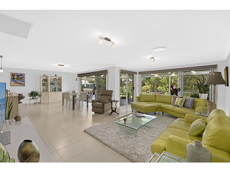 8 Queenscliff Place, Mardi NSW 2259