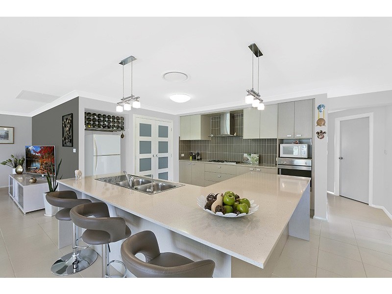 8 Queenscliff Place, Mardi NSW 2259