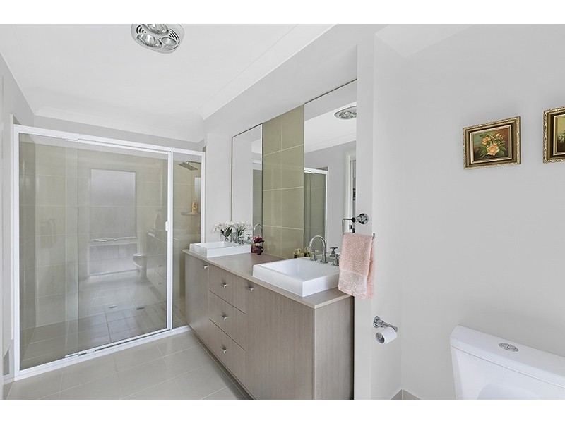 8 Queenscliff Place, Mardi NSW 2259