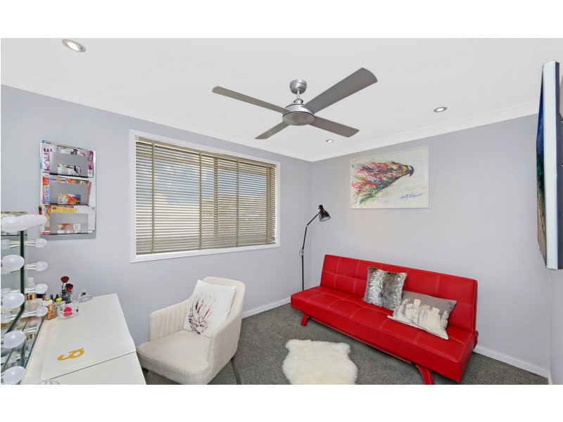 8 Rockleigh Street, Wyong NSW 2259