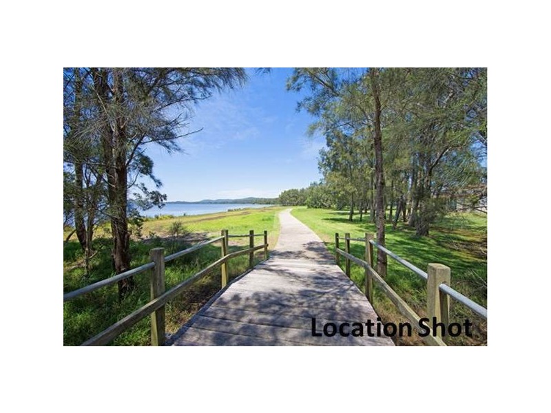 1 Platypus Road, Berkeley Vale NSW 2261