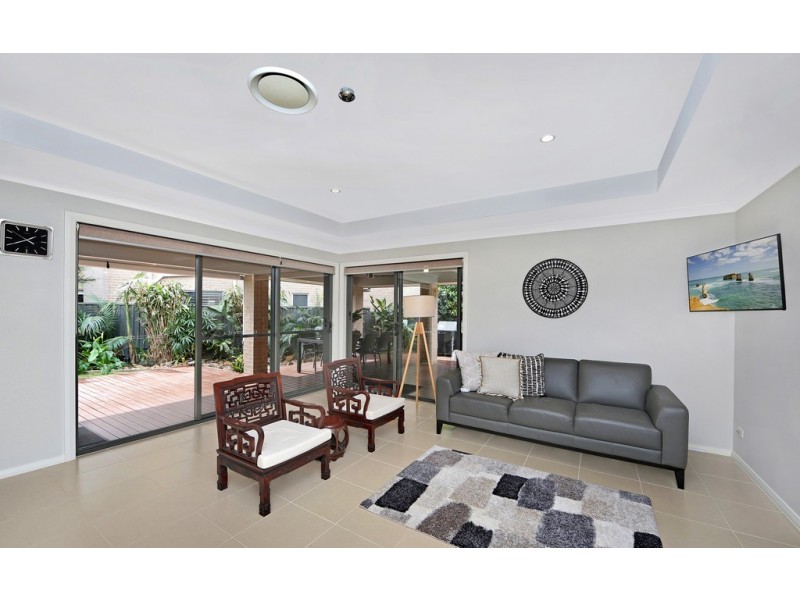 12 Queenscliff Place, Mardi NSW 2259