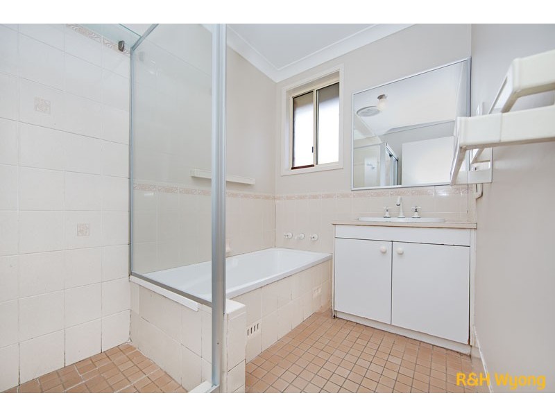 27 De Lisle Dr, Watanobbi NSW 2259