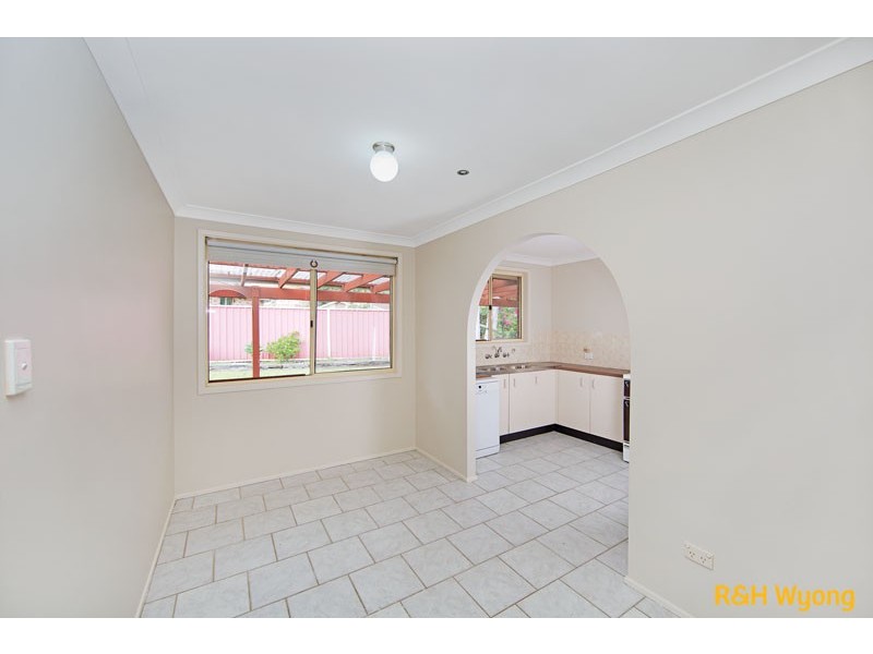 27 De Lisle Dr, Watanobbi NSW 2259