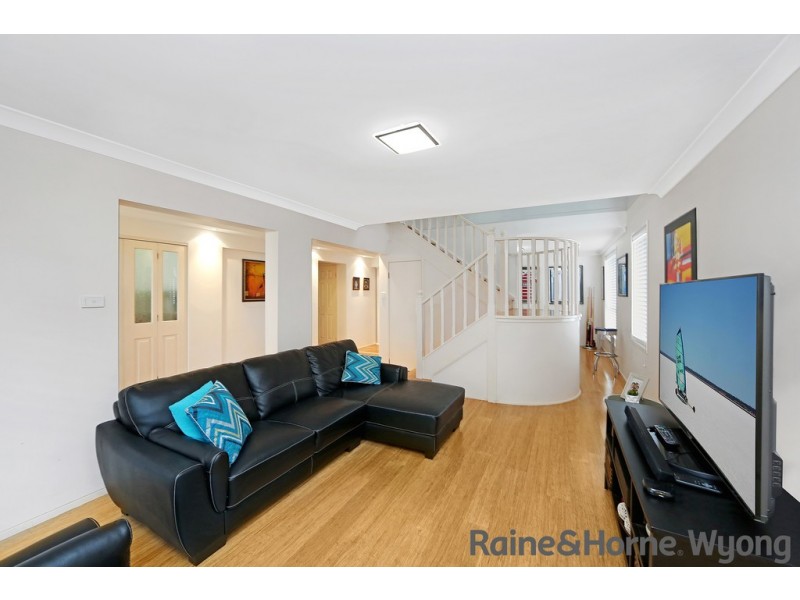 17 Bellwood Close, Tuggerah NSW 2259