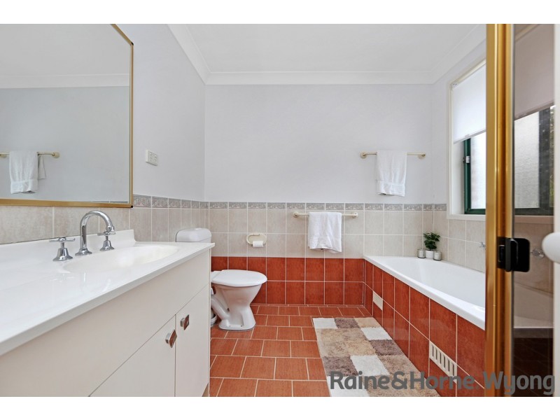 17 Bellwood Close, Tuggerah NSW 2259