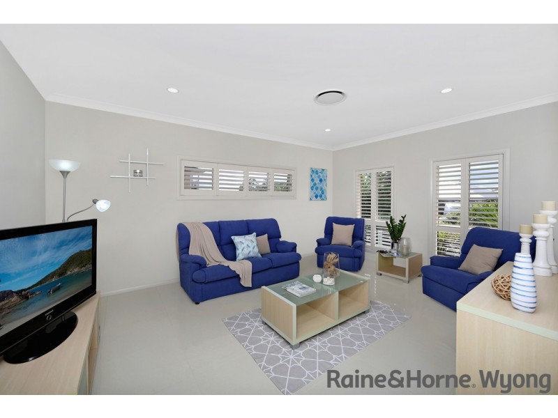 8 Fairlight Circuit, Mardi NSW 2259