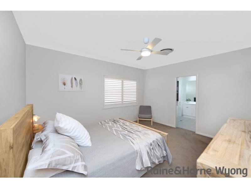 8 Fairlight Circuit, Mardi NSW 2259